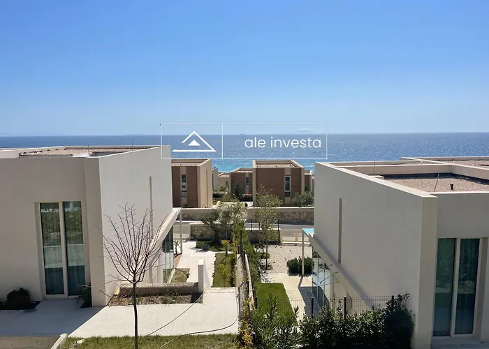 Coast 60 A * Palasë